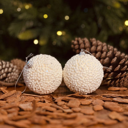 Bola Decorada Branca Kit De Três Diam - 8cm
