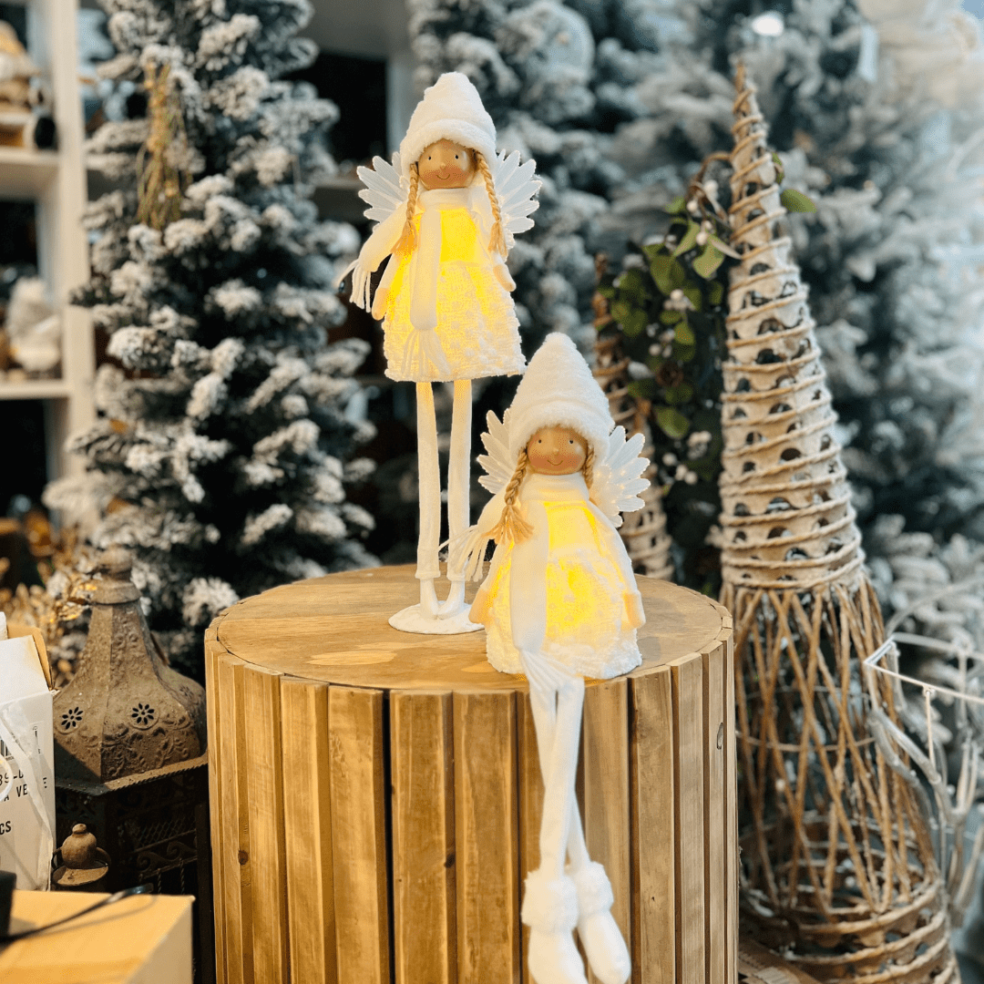 Fada Natalina Sentada Branca Com Led 53cm