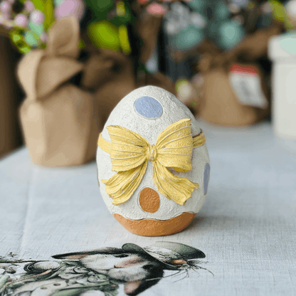Ovo Com Laço Amarelo de Resina 13cm