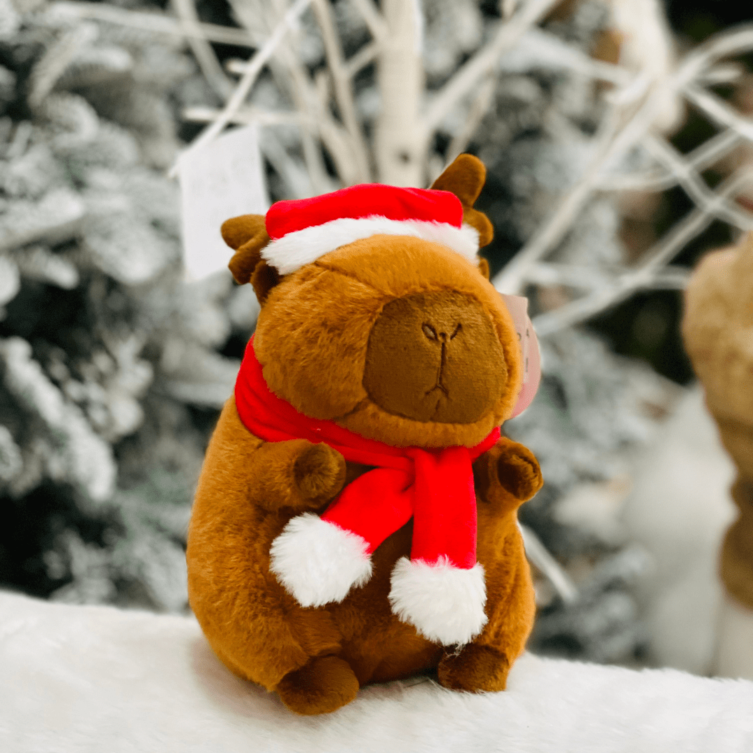 Capivara Natalina de Pelúcia 15cm