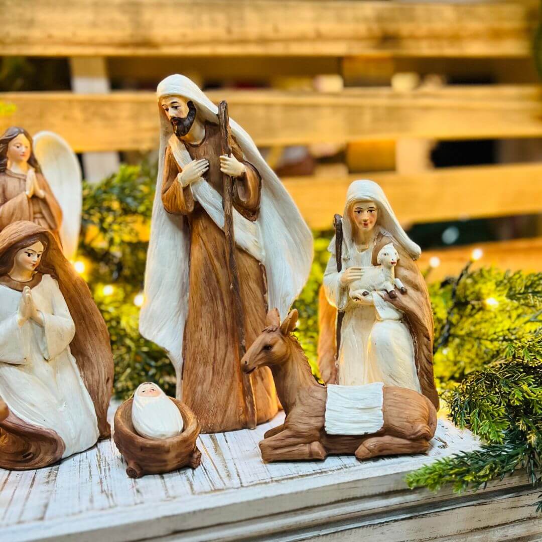 Presépio Vintage em Polirresina |10 Figuras - 23,4 cm