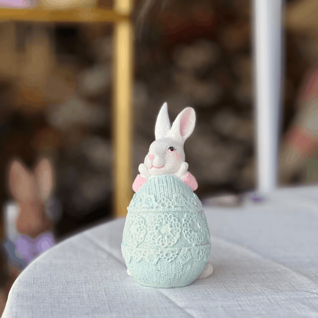 Coelho Com Ovo Azul de Resina 13cm