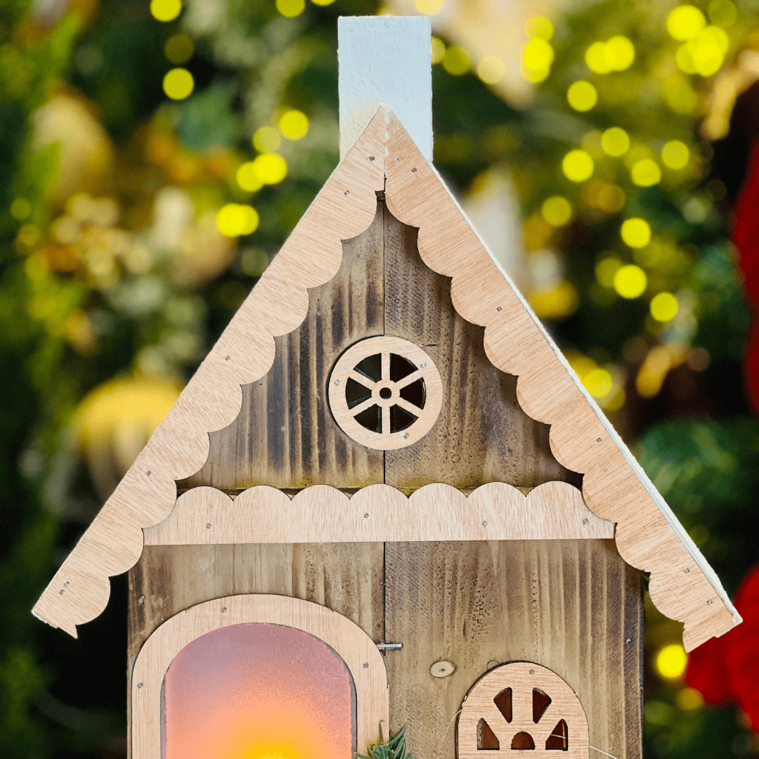 Casa Natalina Com Led de Madeira 36x24x9cm