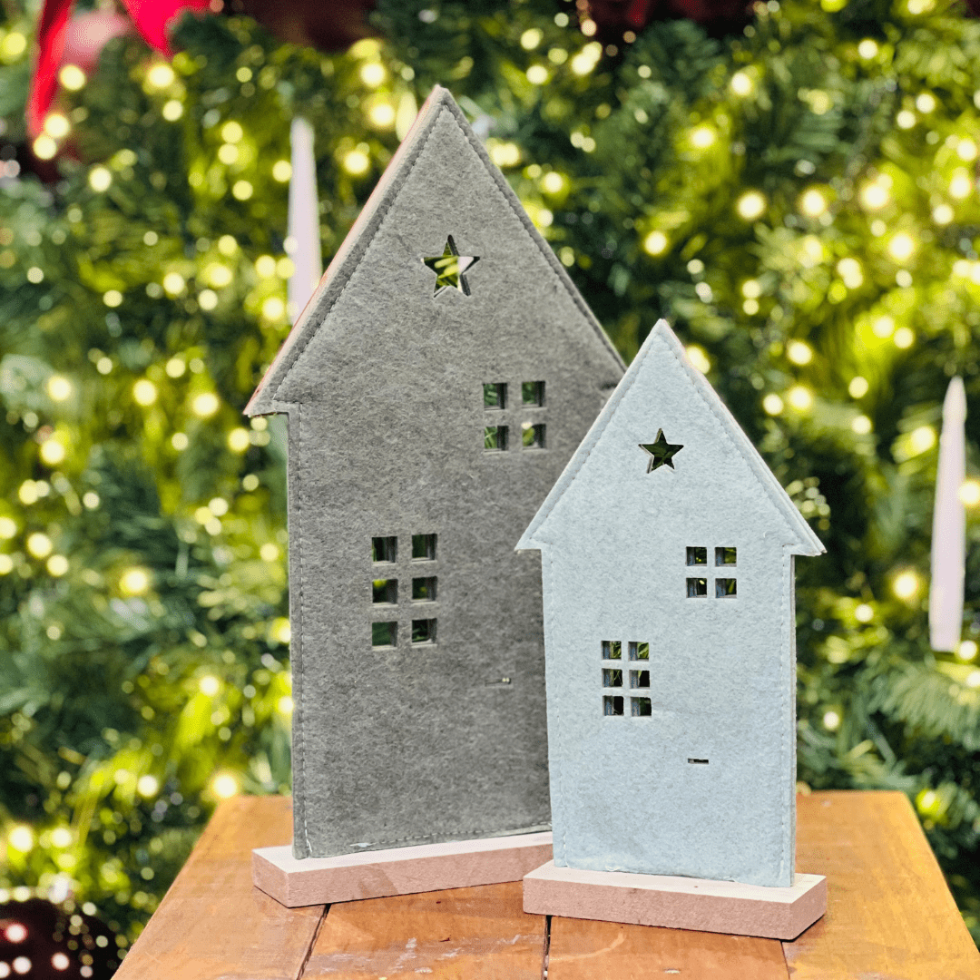 Casa Natalina Alce de Feltro e Mdf Verde 19,5x35,5cm - Handmade