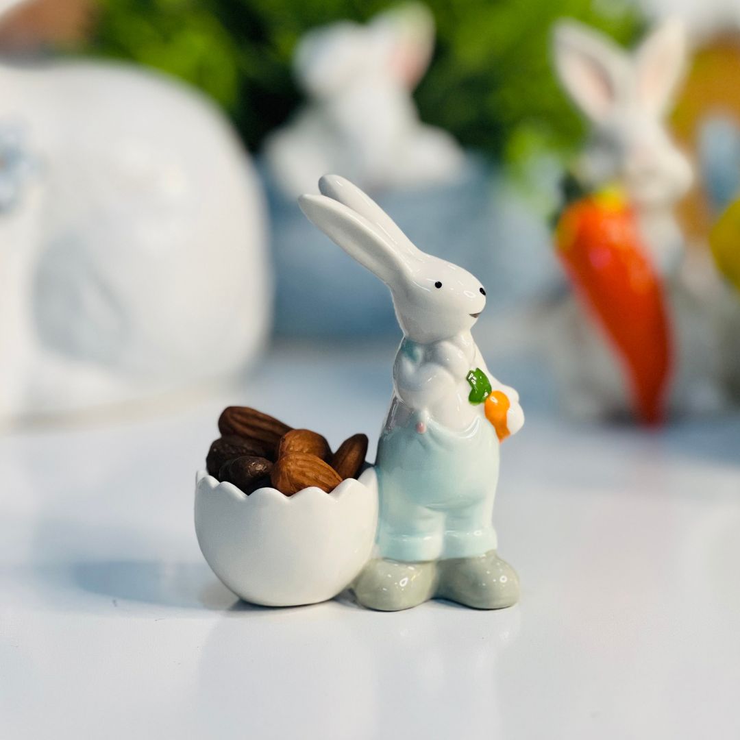 MIni Casal de Coelhos Com Cestinha - 11cm (230095)