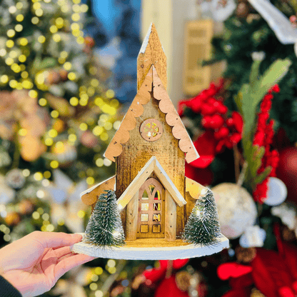 Casa Natalina Com Led de Madeira 30x21x10cm