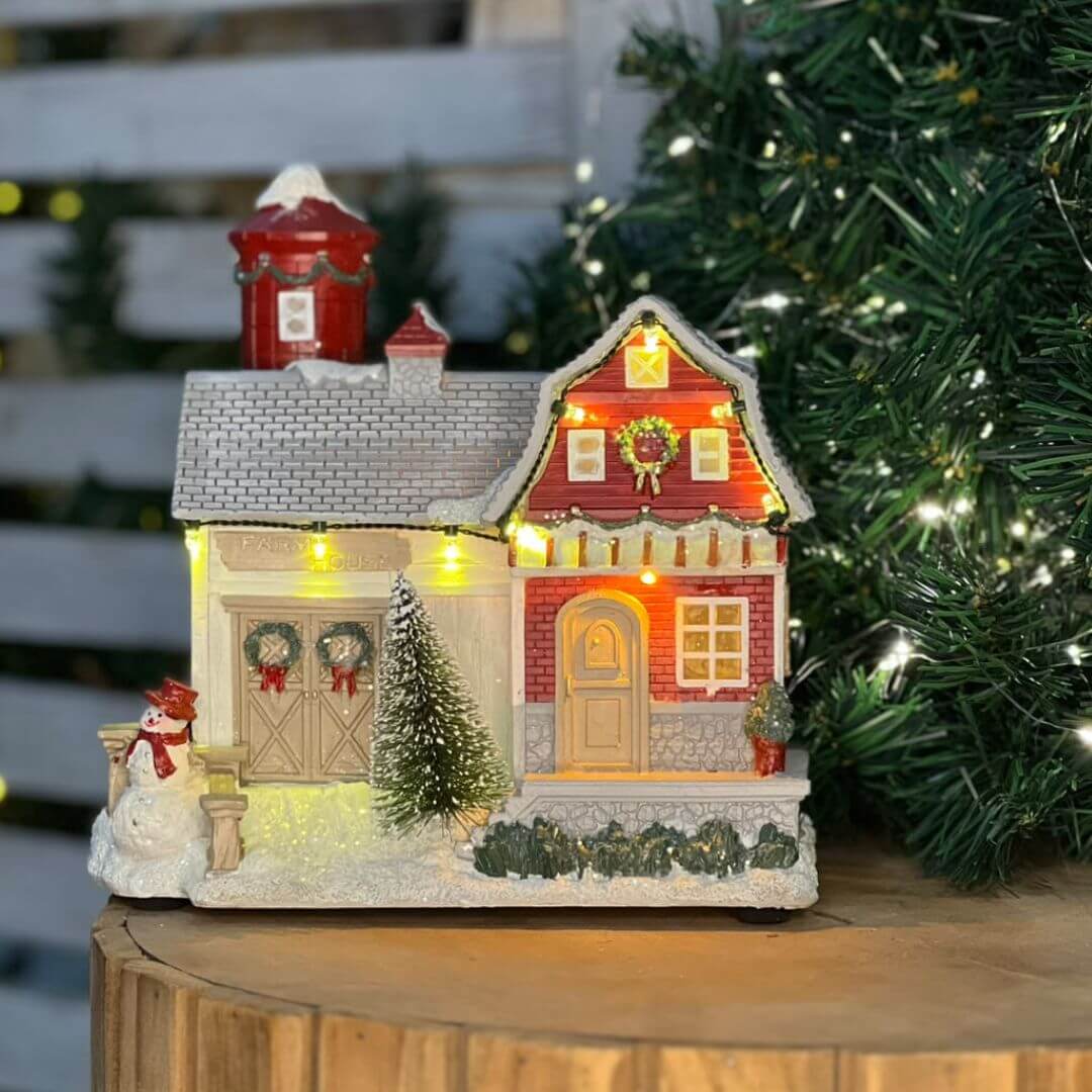 Casa Natalina Decorativa em Resina – 22,5 x 14,5 x 22,5cm
