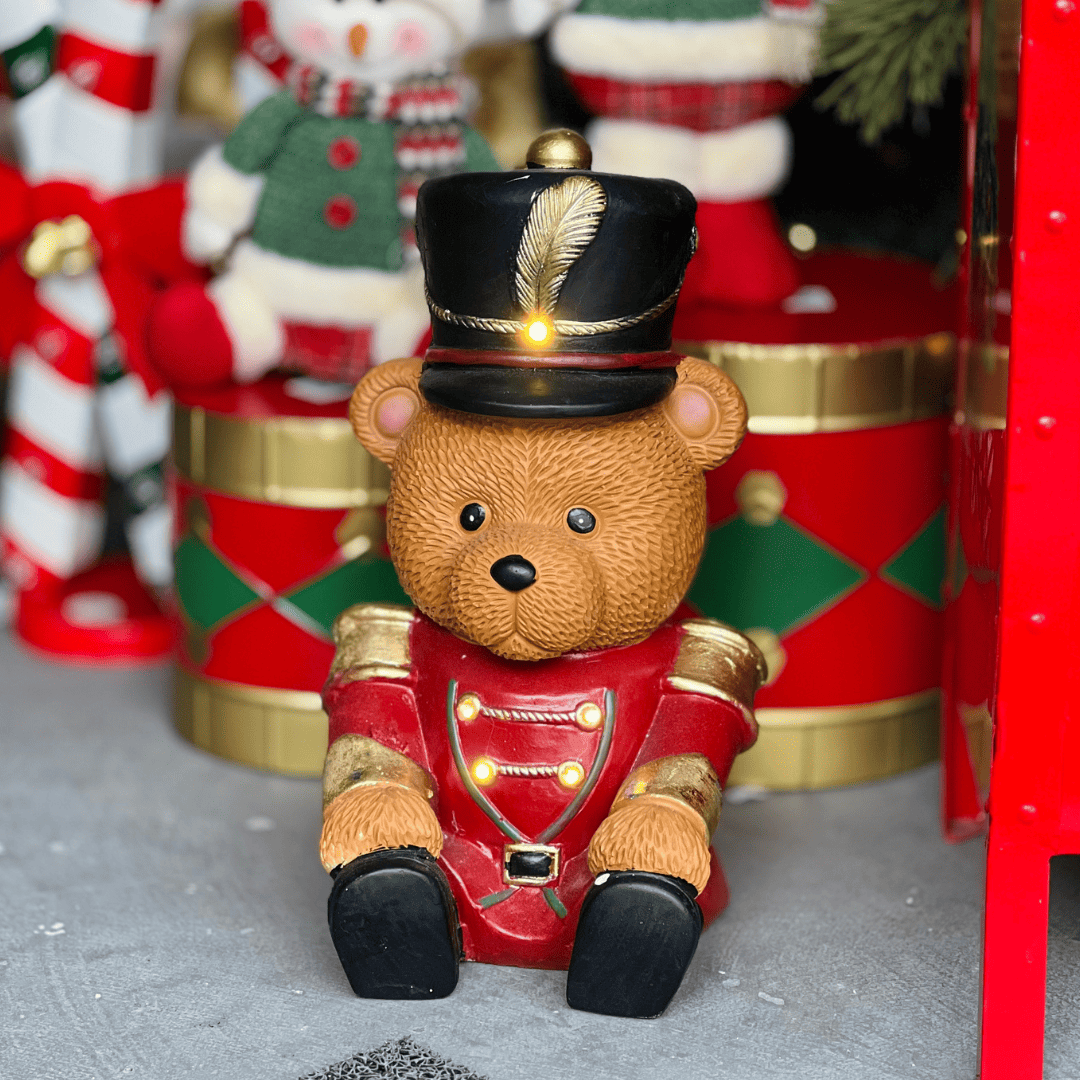 Urso Soldadinho Natalino de Cerâmica Com Led 39cm