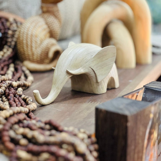 Escultura Elefante Em Poliresina - 20cm