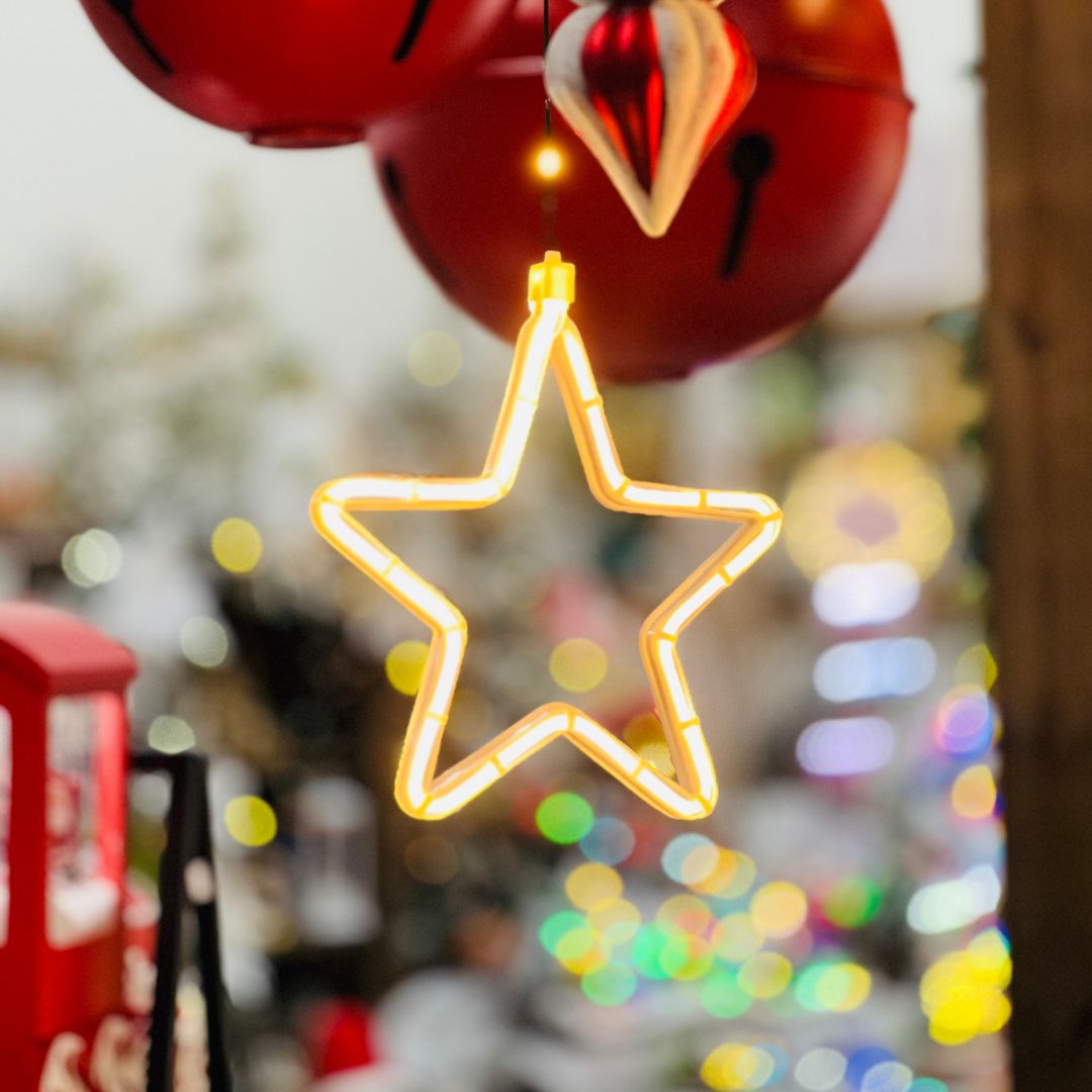 Cortina de LED 9 Estrelas Branco Quente com Memória de Função – Bivolt