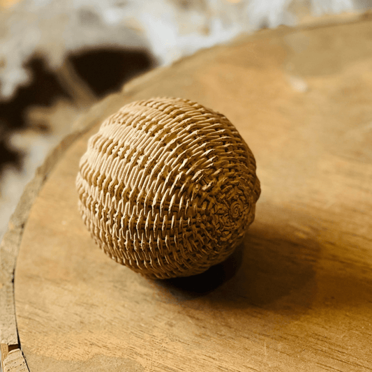 Bola Decorativa Trançada – 8 cm