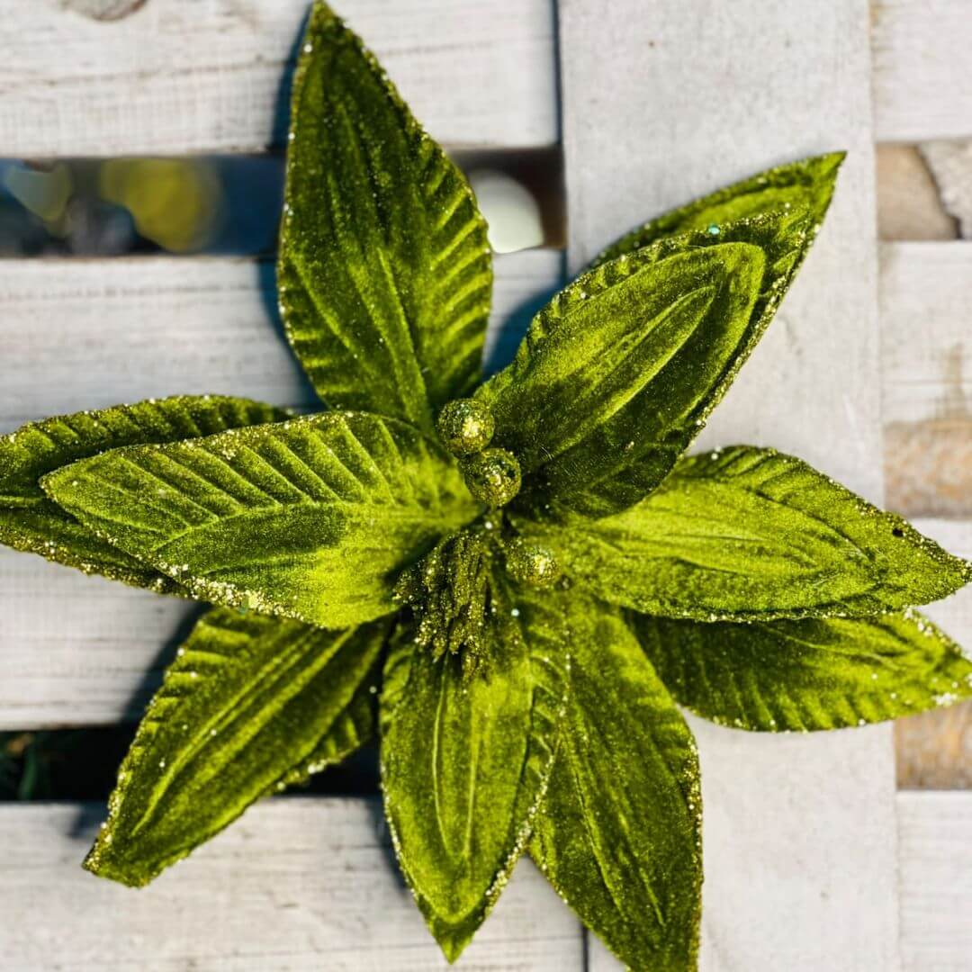 Flor Natalina de Veludo com Glitter Verde – 30cm