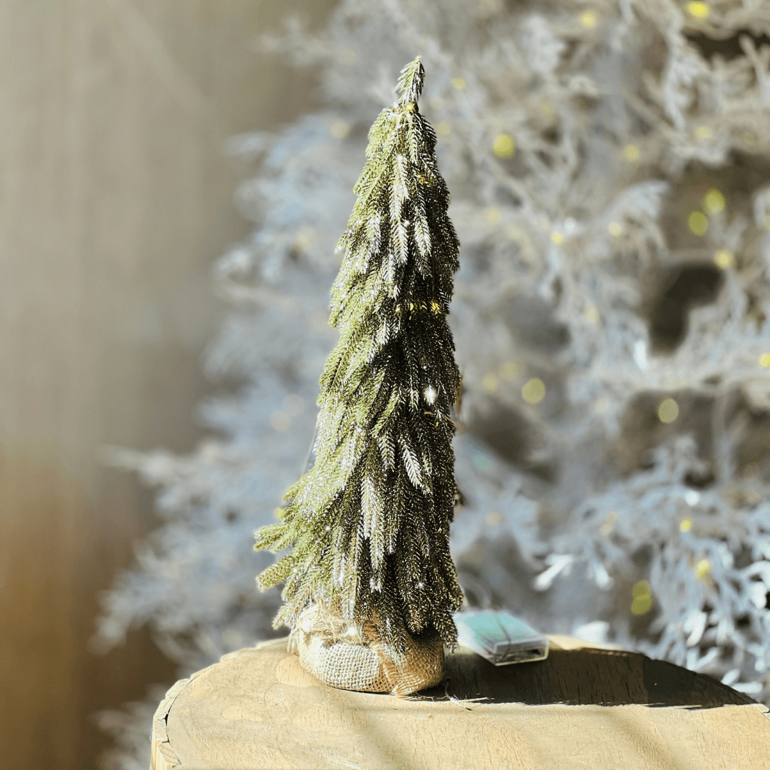 ÁRVORE NATALINA COM LUZ – 34cm