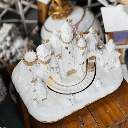 Cenário Castelo Natalino Gingerbread Branco 34x25cm