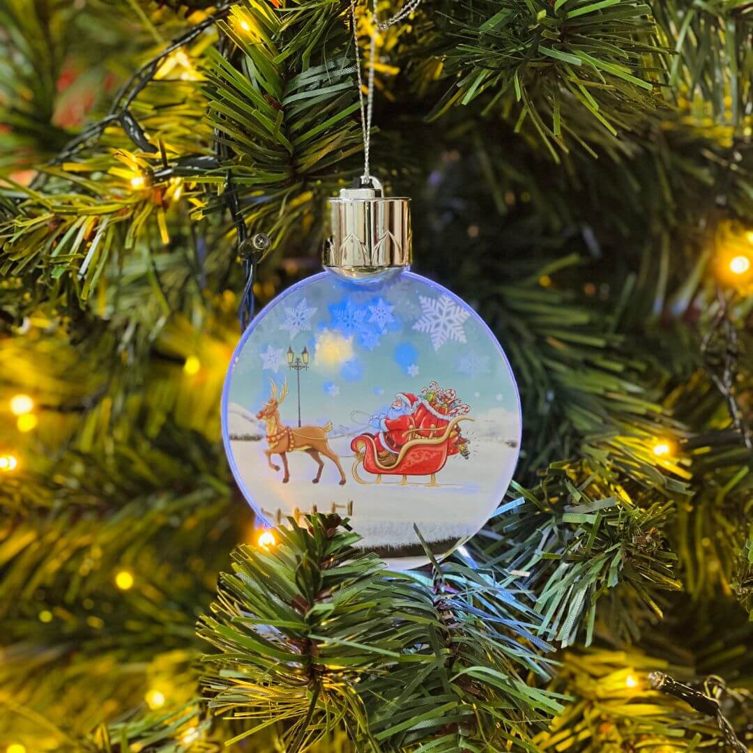 Enfeite Pendente Bola de Natal com LED Colorido