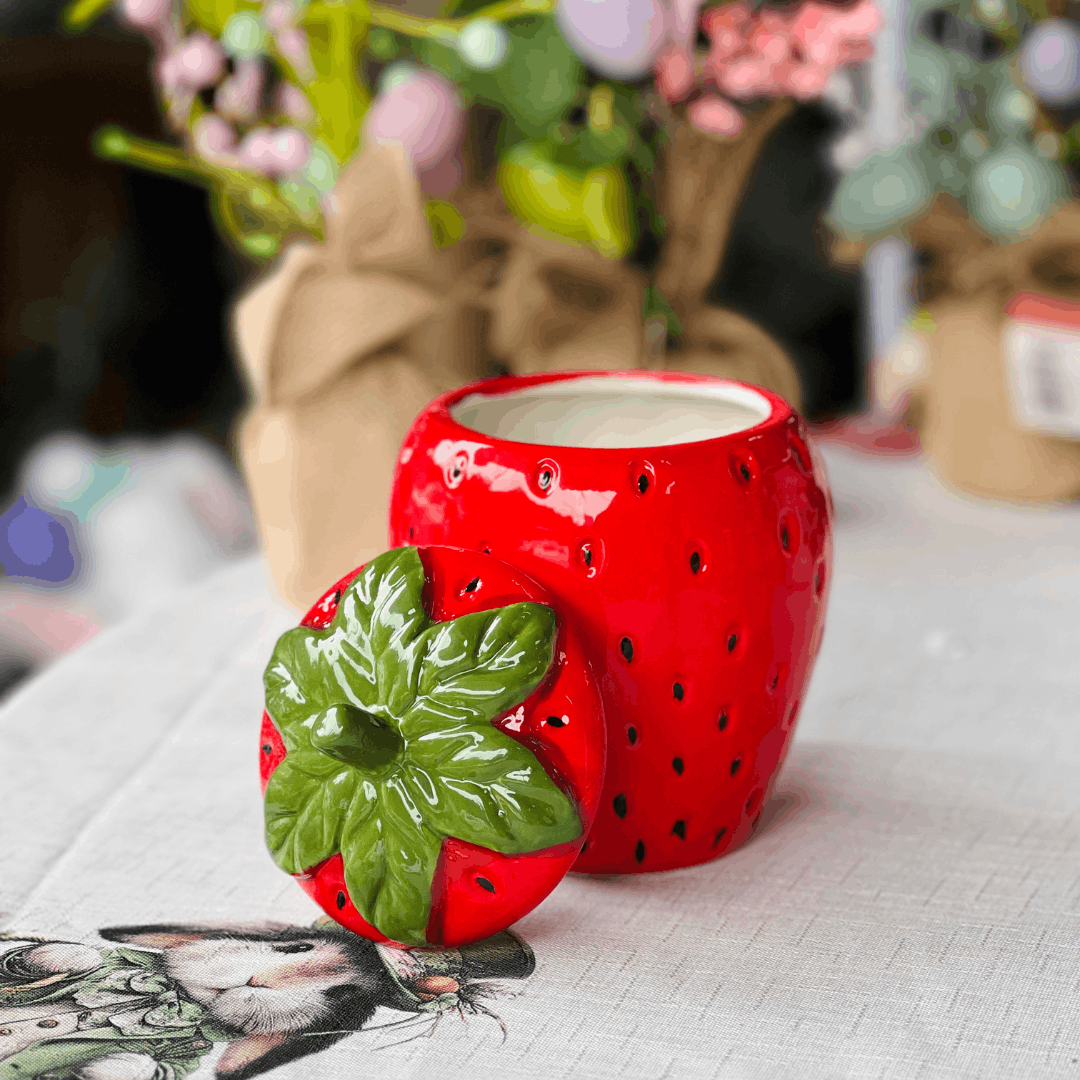 Pote Com Tampa Morango de Cerâmica 17cm