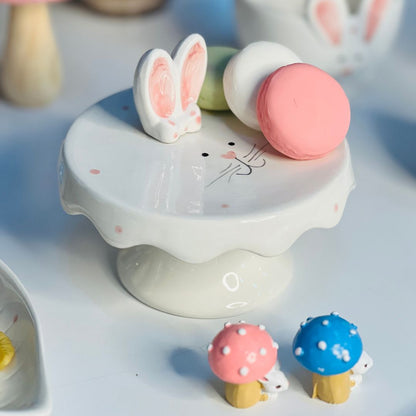 Prato Para Docinhos Coelhinho Com Orelha - 15cm (Branco e Rosa)