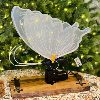 Enfeite Iluminado Borboleta de LED  com Movimento – 60cm – Bivolt