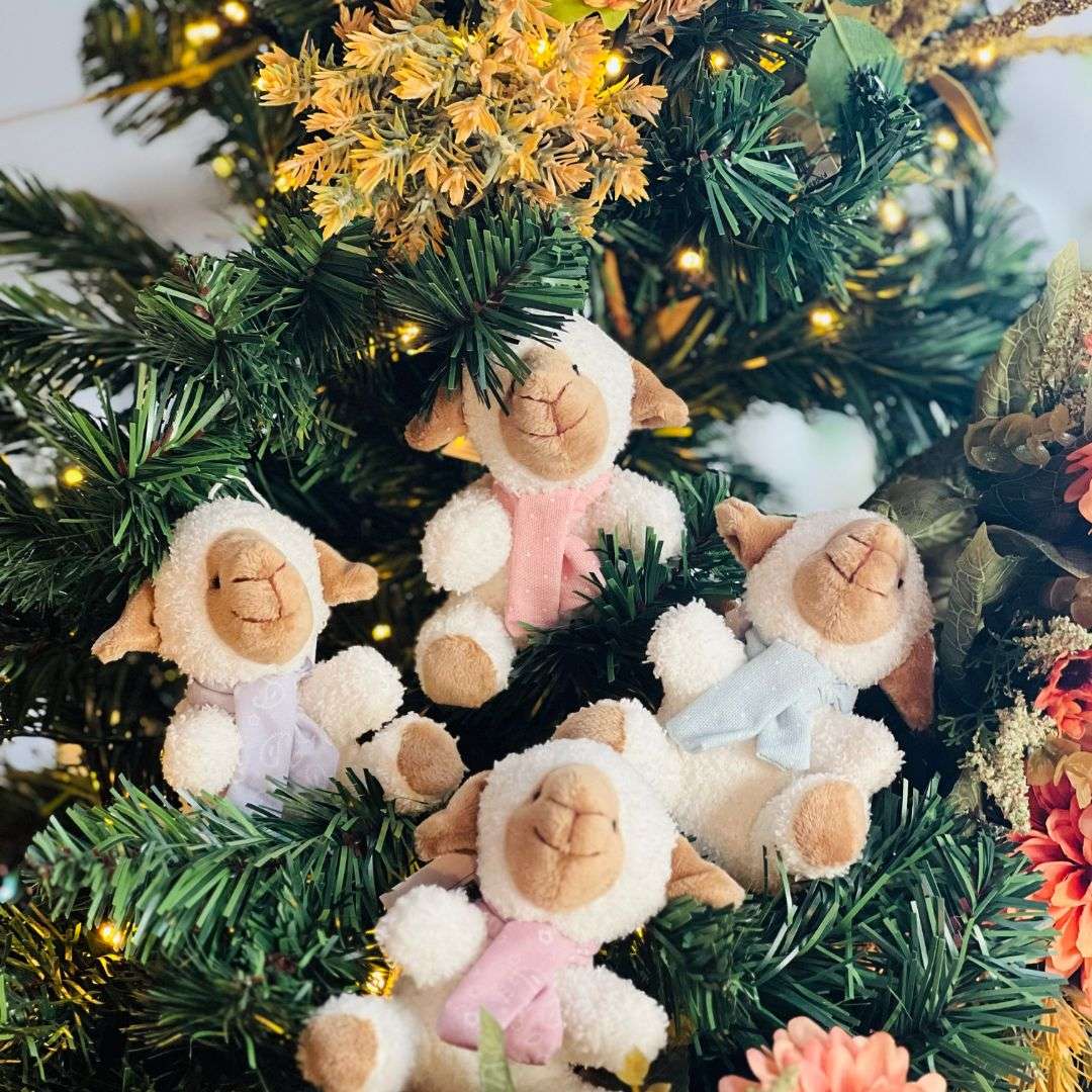 Mini Ovelha Com Laço Lavanda - 11cm