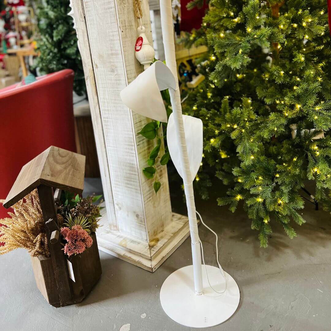 Flor Decorativa com Luz e Movimento – 1,6m - Bivolt