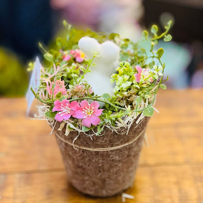 Vaso Decorativo Com Coelho e Flores - 15x15x20cm