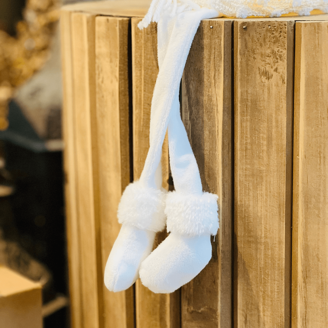 Fada Natalina Sentada Branca Com Led 53cm