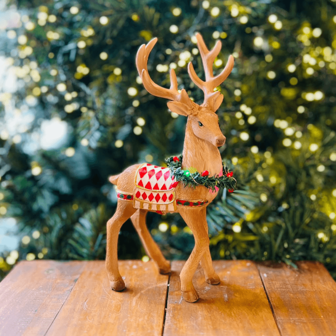 Decoração Rena com Guirlanda e LED em Marrom e Verde – 26cm