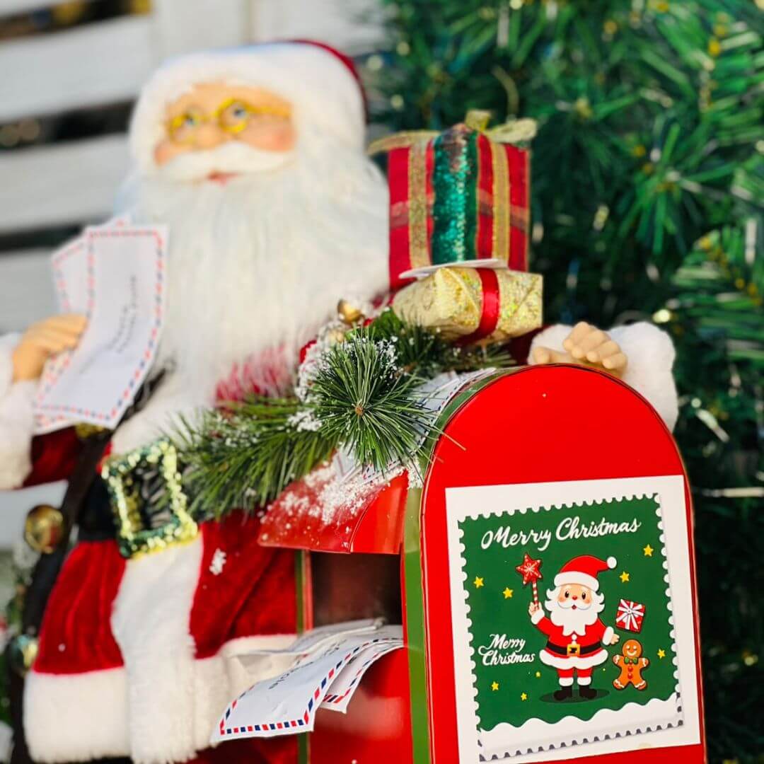Papai Noel com Cartas e Correio – 45cm