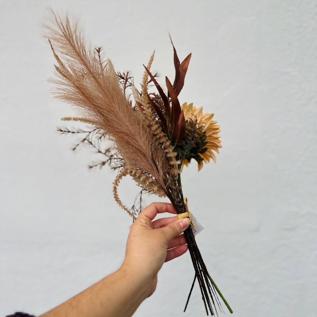 Ramalhete de Girassol com Fita 9 hastes – 45cm