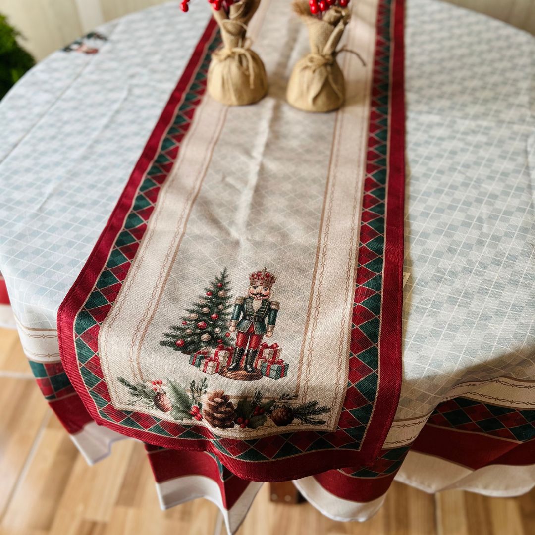 Caminho de Mesa Natalino Quebra-Nozes – 42 x 141cm