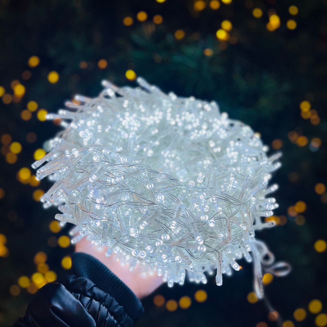 Pisca Estrobo 40 metros - 1400 Leds Fio Transparente Branco Frio - Externo (Bivolt)