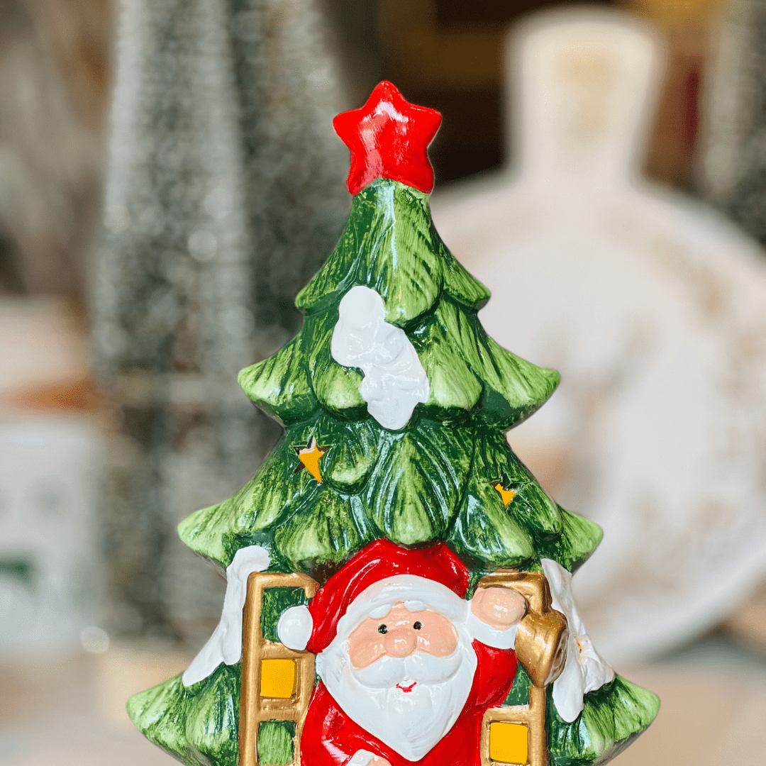 Árvore Com Papai Noel Com Led de Resina 16,8x9,7x24cm