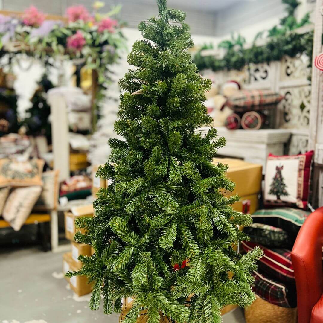 Árvore de Natal Ipanema – 150cm | 480 Hastes | Verde