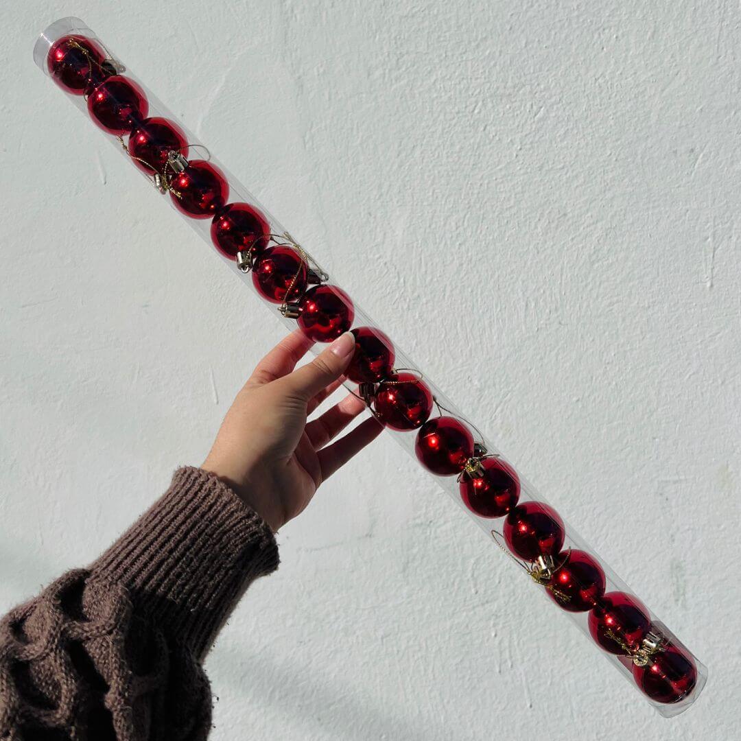 Jogo de Bolas Natalinas Metalizadas Vermelhas – 4cm (15 Peças)