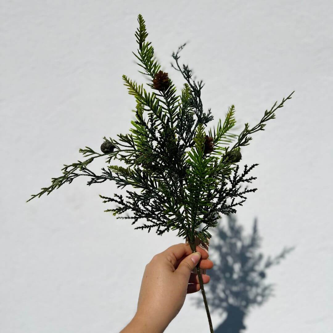 Haste de Folhagem com Pinha – 48cm