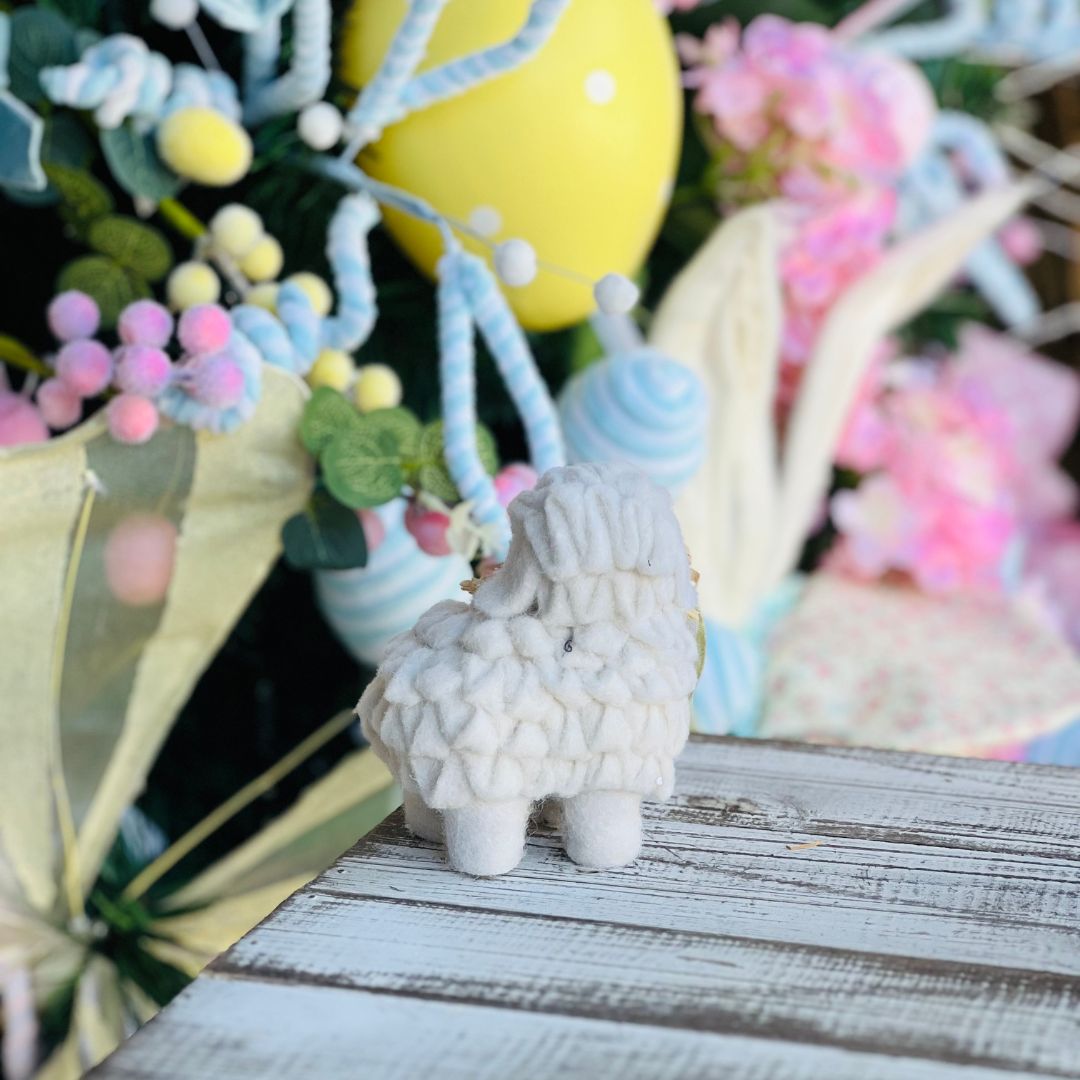 Ovelha Decorativa com Laço - 11cm