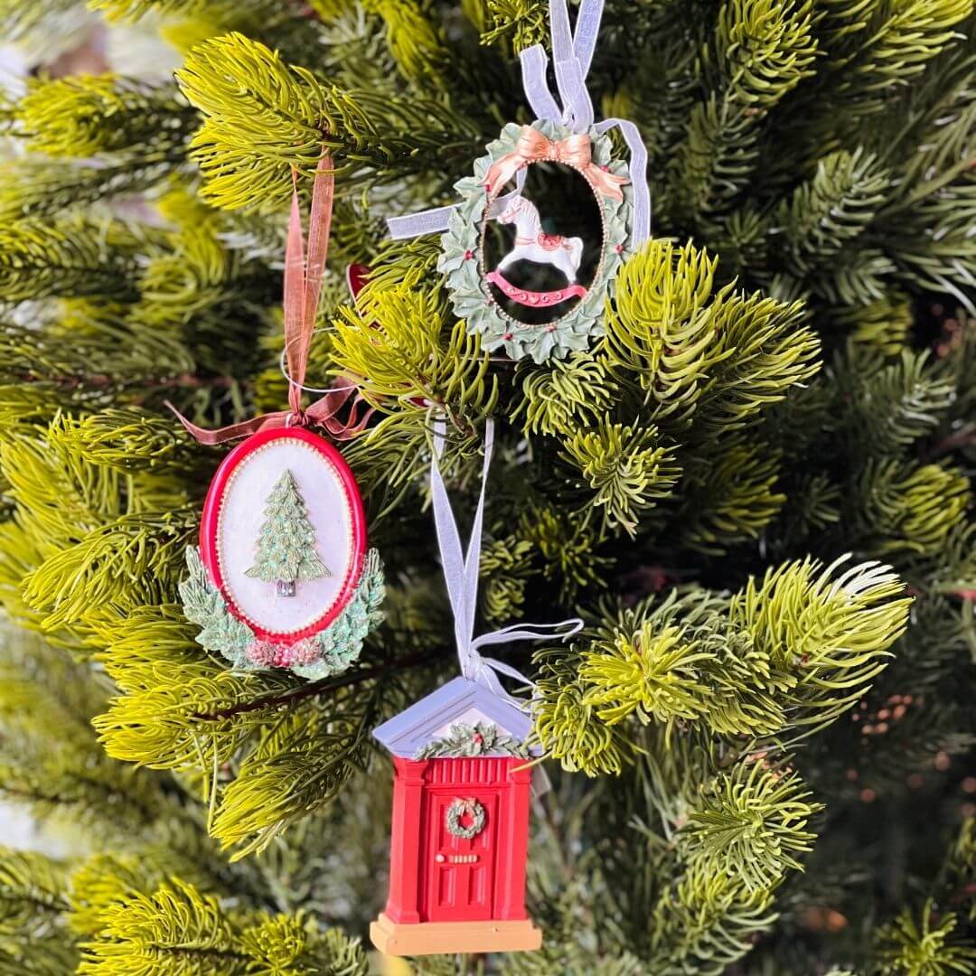 Enfeite de Árvore Pinheiro – 9cm