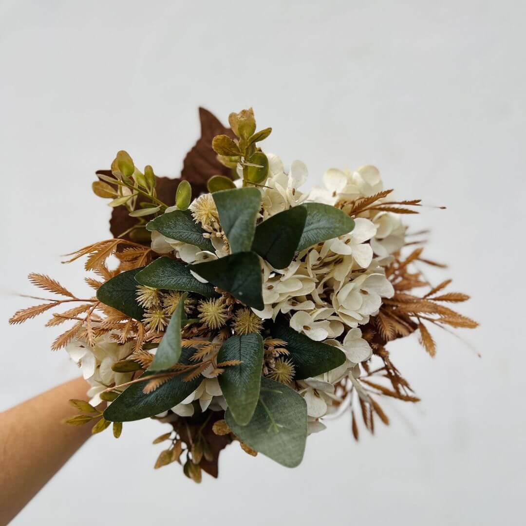 Ramalhete de Hortênsia com Fita 6 Hastes – 41cm