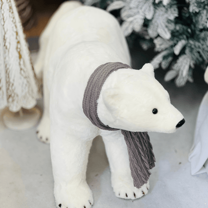 Urso Polar Natalino Com Cachecol Branco e Cinza 90x50cm