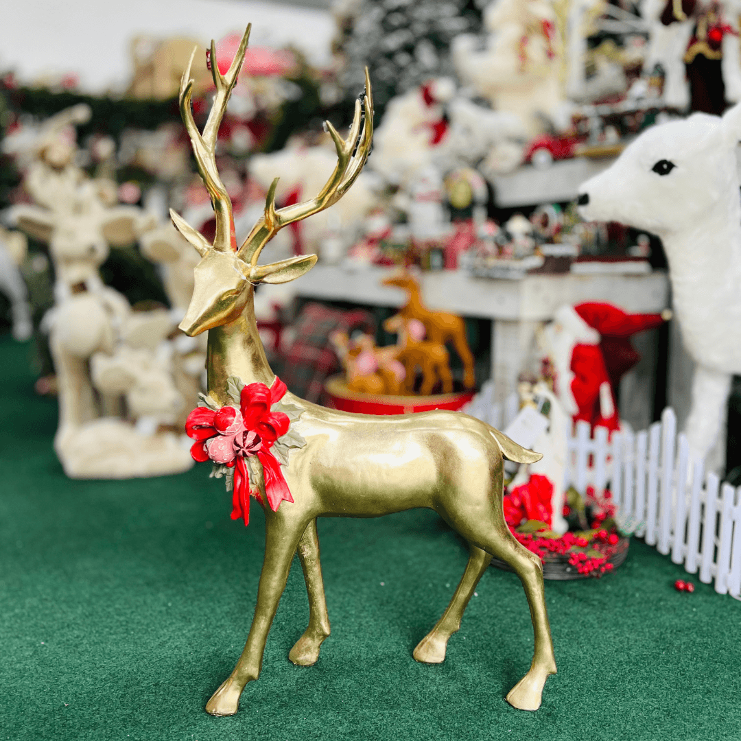Decoração Rena em Pé com Guirlanda de Bolas – 84cm