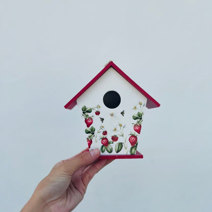 Casinha Moranguinho - 16x15,5cm