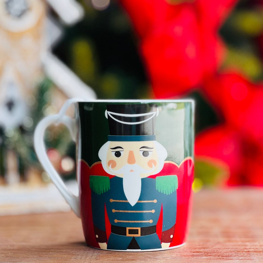 Caneca Natalina Quebra Nozes Verde - 440ml