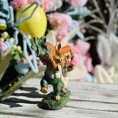 Coelhos Resina Segurando Cenoura - 20cm