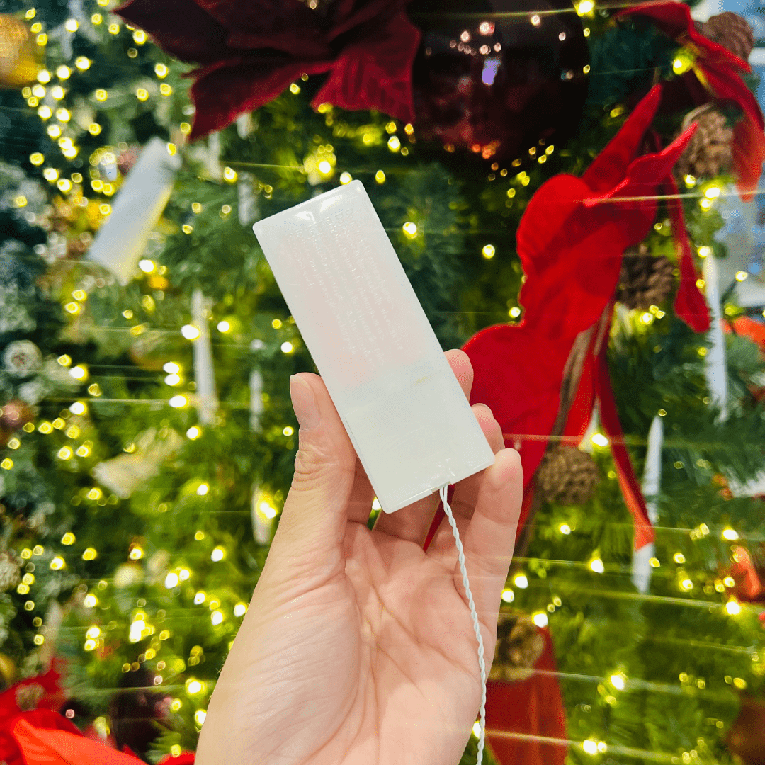 Mini Cerca Natalina Com Festão e Led Branco 16cm