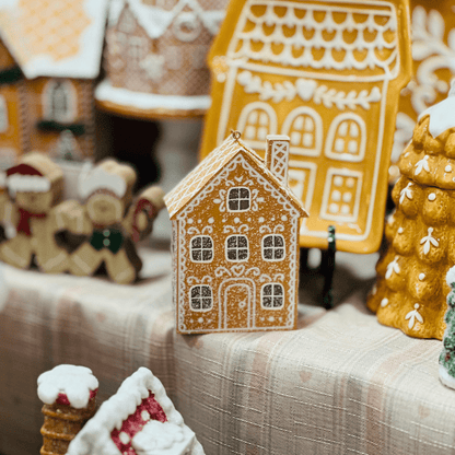 Enfeite para Pendurar Casa Gingerbread 12cm