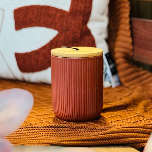 Potiche de Cerâmica Decorativo com Tampa em Bambu e Pegador de Corda Lines Terracota – 10x10x12,5cm