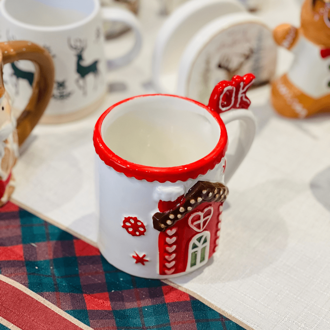 Caneca Natalina Casinha de Cerâmica 350ml 10cm