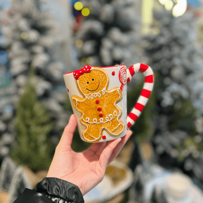 Caneca Natalina de Cerâmica Gingerbread Menina 450ml 13cm