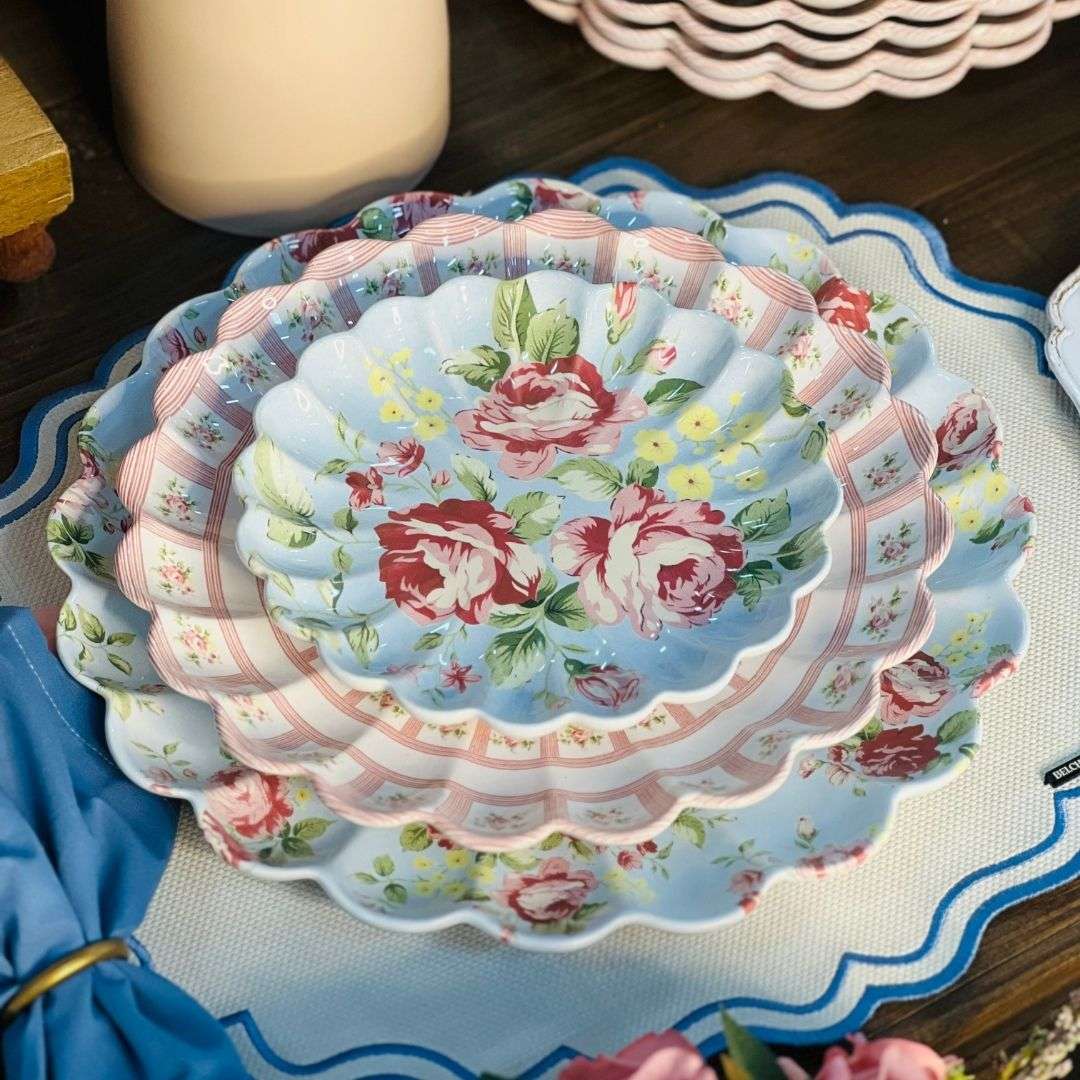 Prato Sobremesa Relevado Azul Com Rosas Vó Dulce - 20cm