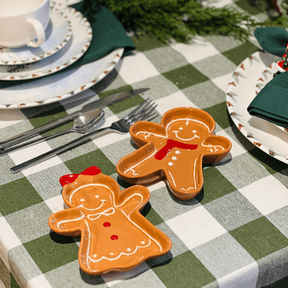 Petisqueira Natalina de Cerâmica Gingerbread Menina 16x2cm